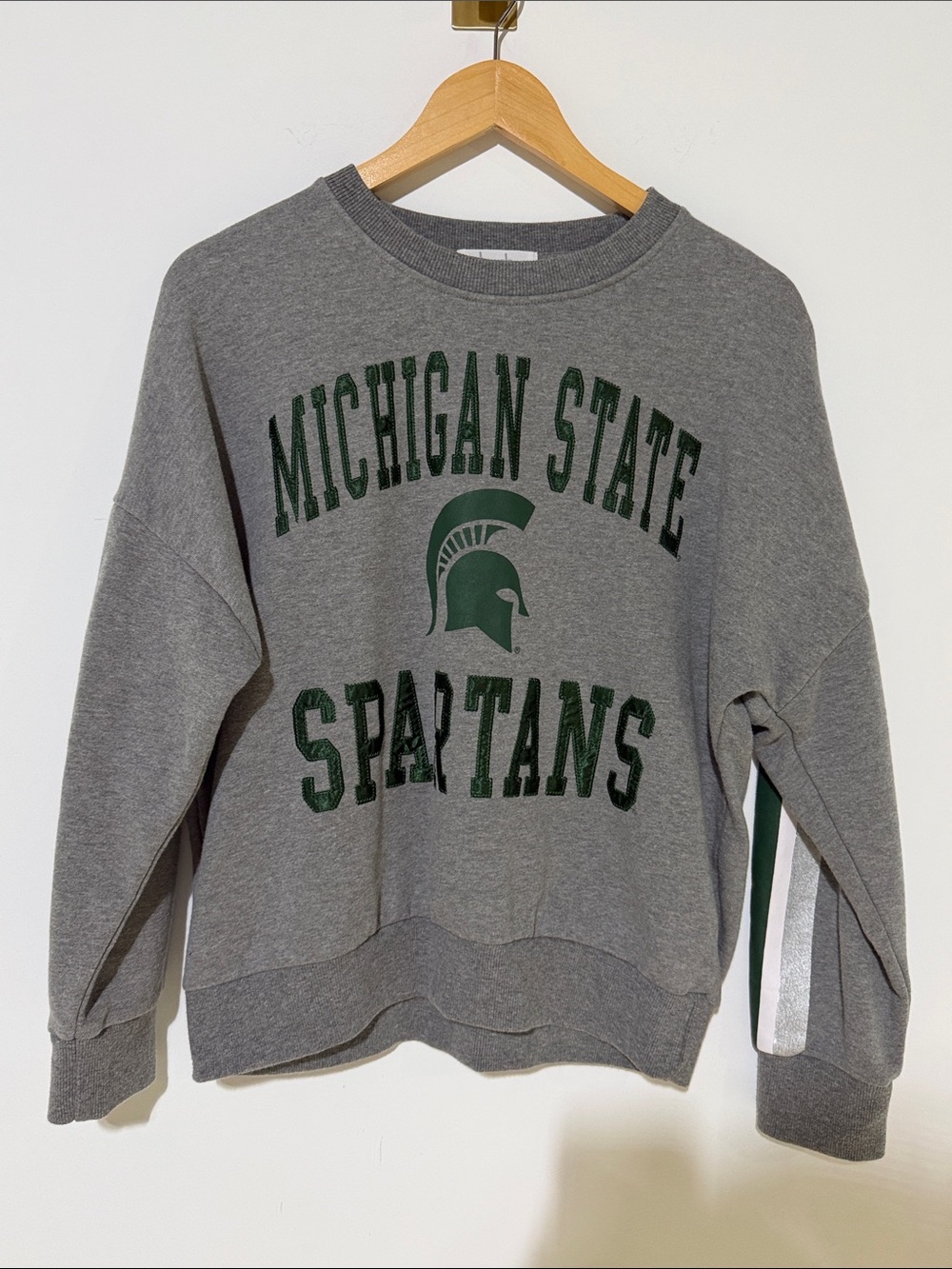 Michigan State Spartans Gray Crewneck Sweatshirt woman’s size medium
